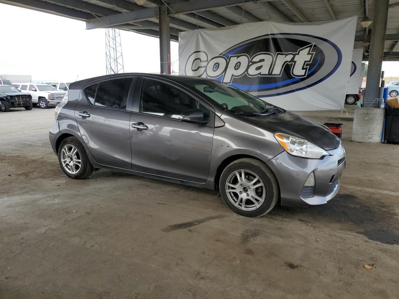 2014 Toyota Prius C - Фото 4