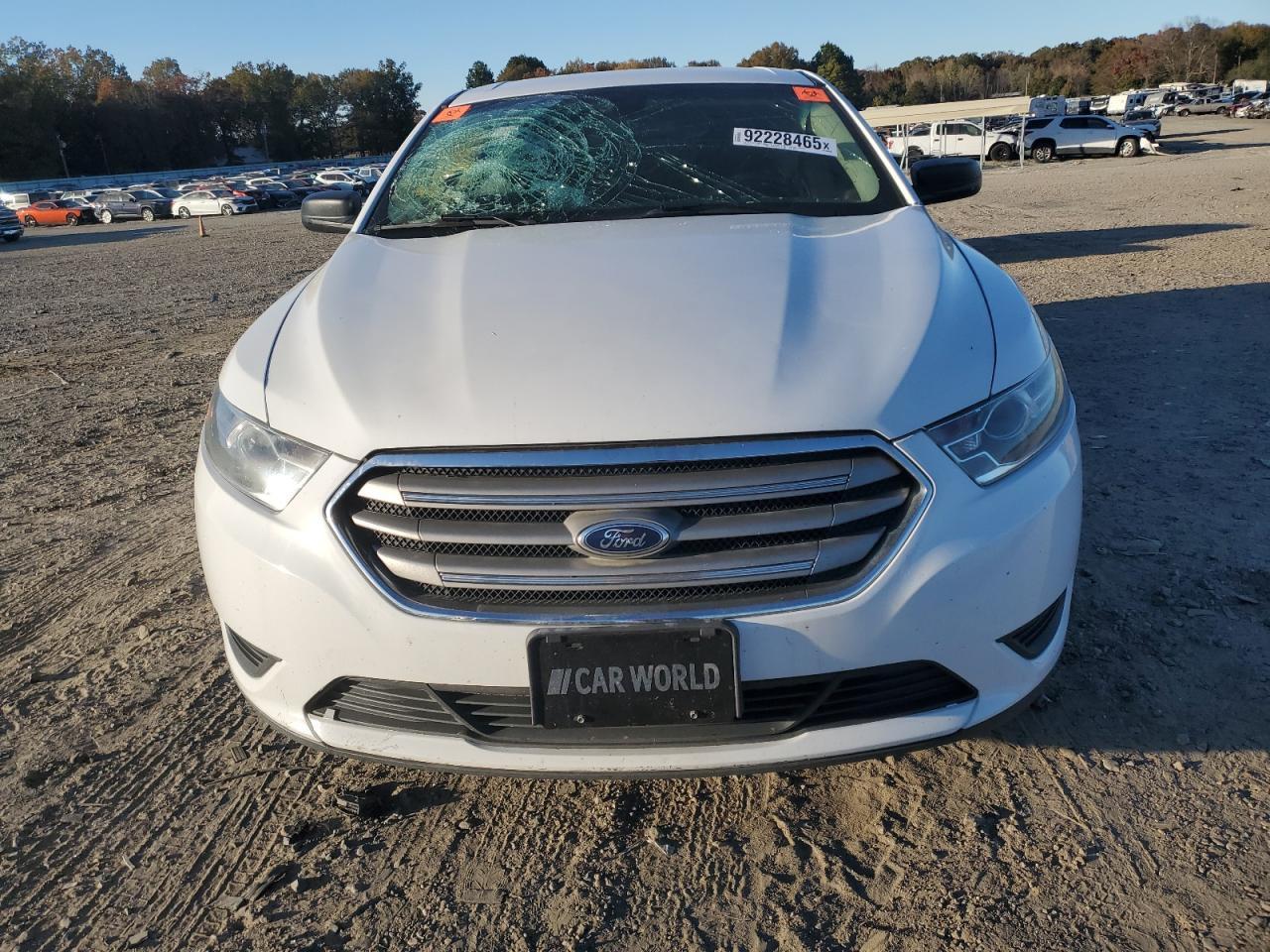 2015 Ford Taurus Se - Фото 5