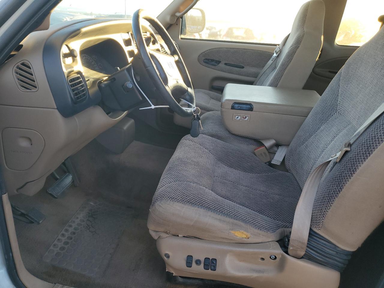 1998 Dodge Ram 1500 - Image 7