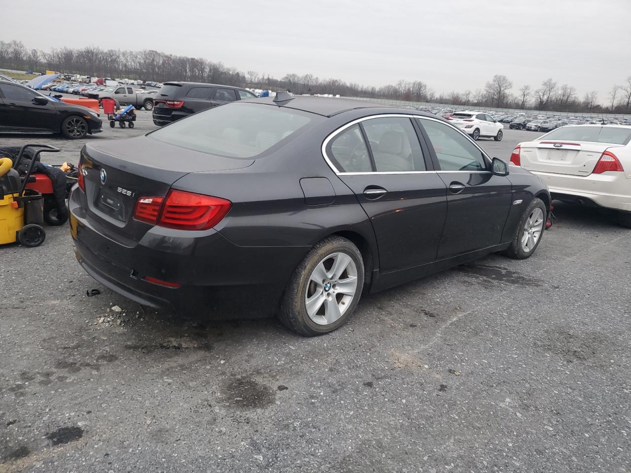 2012 BMW 528 I - Image 3