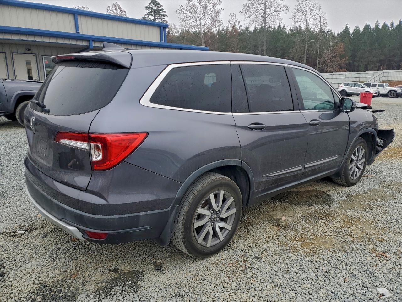 2019 Honda Pilot Ex - Image 3