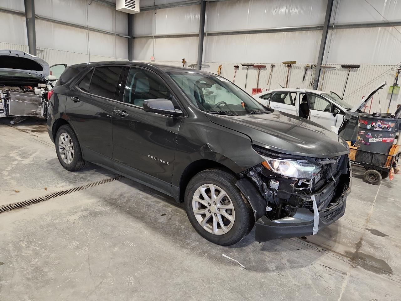 2019 Chevrolet Equinox Ls - Фото 4