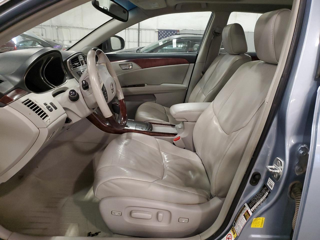 2012 Toyota Avalon - Image 7