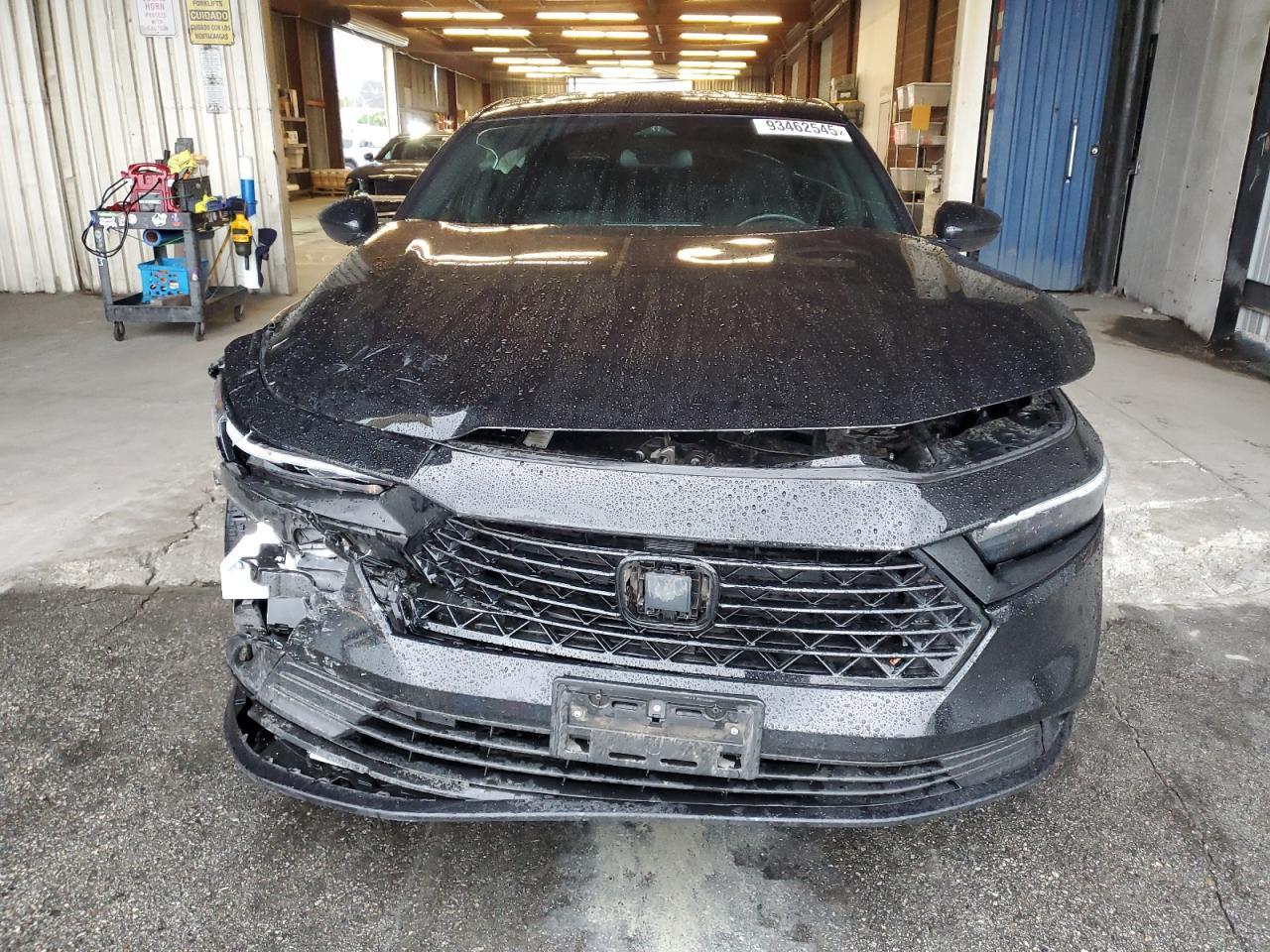 2024 Honda Accord Hybrid Sport - Image 5