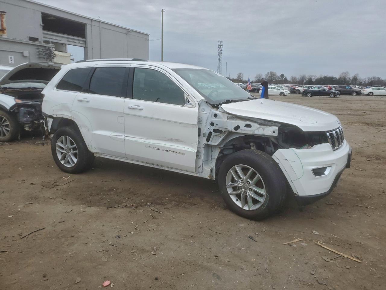 2018 Jeep Grand Cherokee Laredo - Фото 4