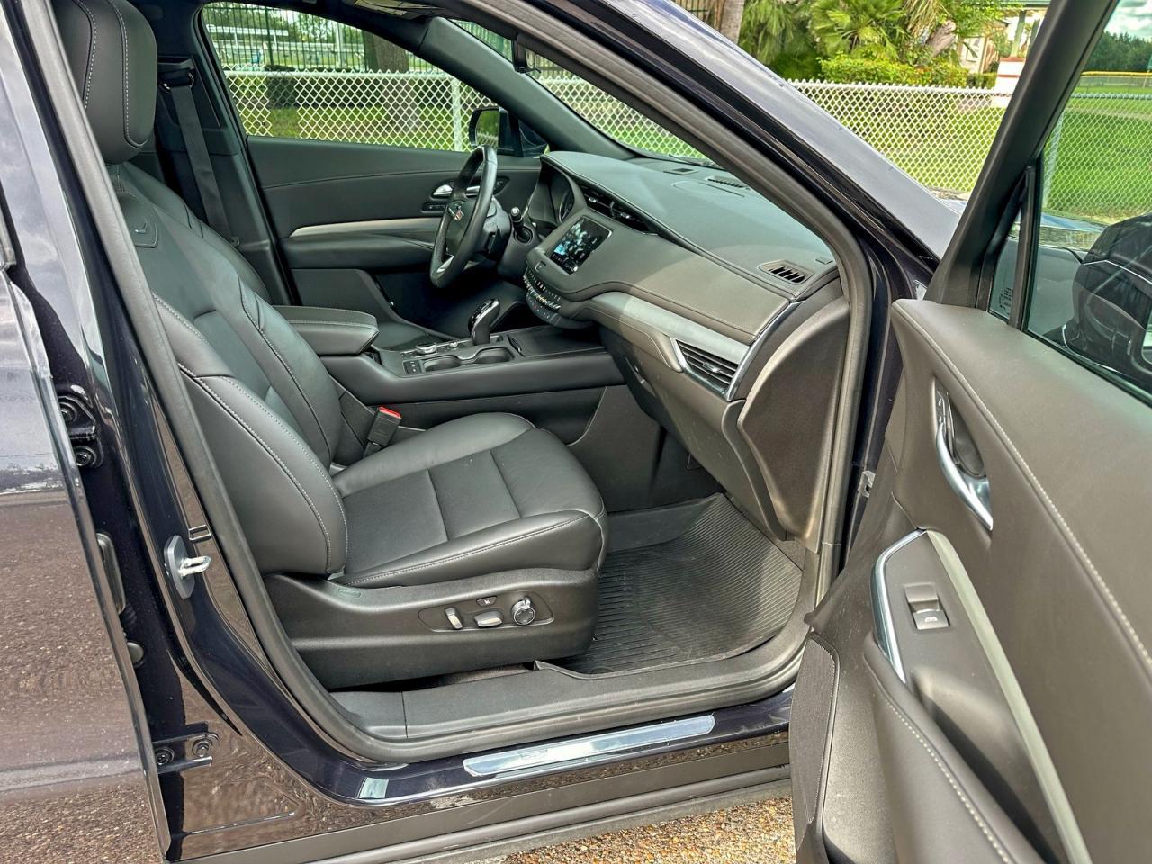2023 Cadillac Xt4 Premium Luxury - Фото 5