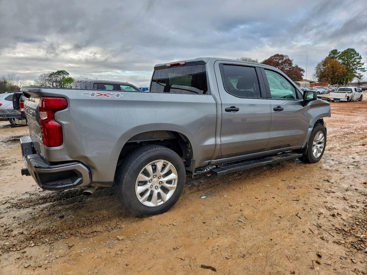2025 Chevrolet Silverado K1500 Custom - Фото 3