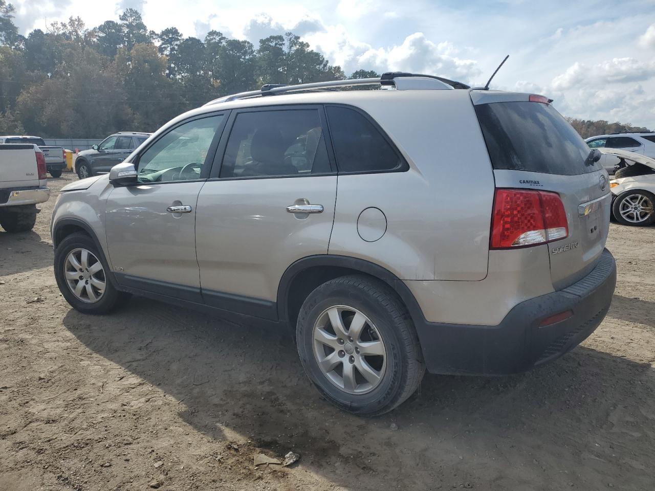 2013 Kia Sorento Lx - Фото 2