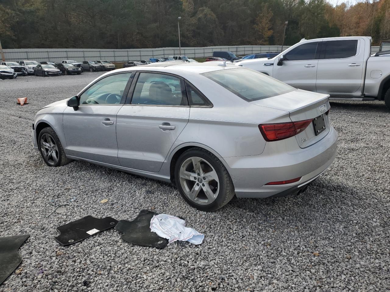 2017 Audi A3 Premium - Фото 2