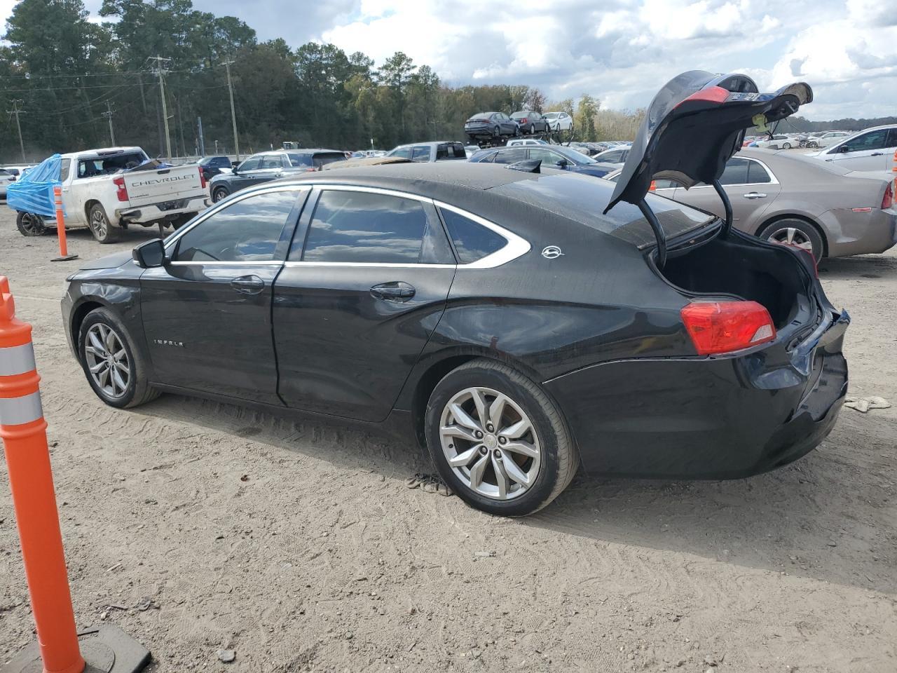 2017 Chevrolet Impala Lt - Фото 2
