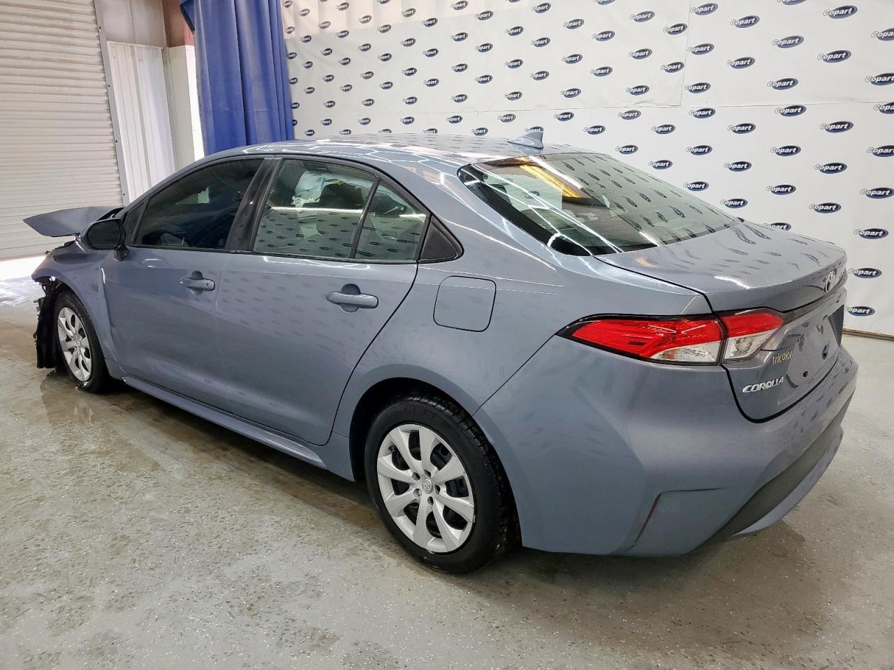 2021 Toyota Corolla Le - Фото 2