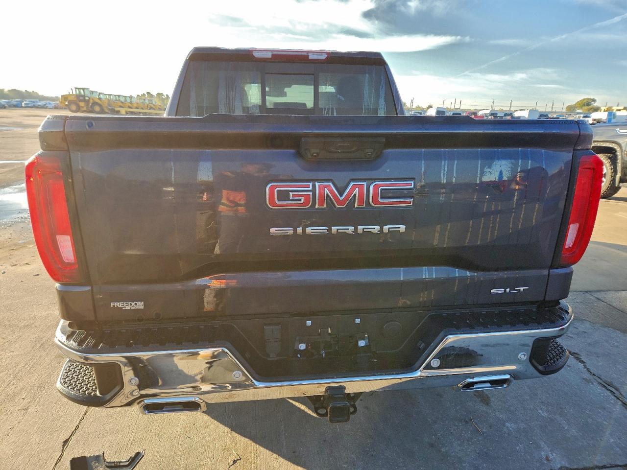 2024 GMC Sierra K1500 Slt - Image 6