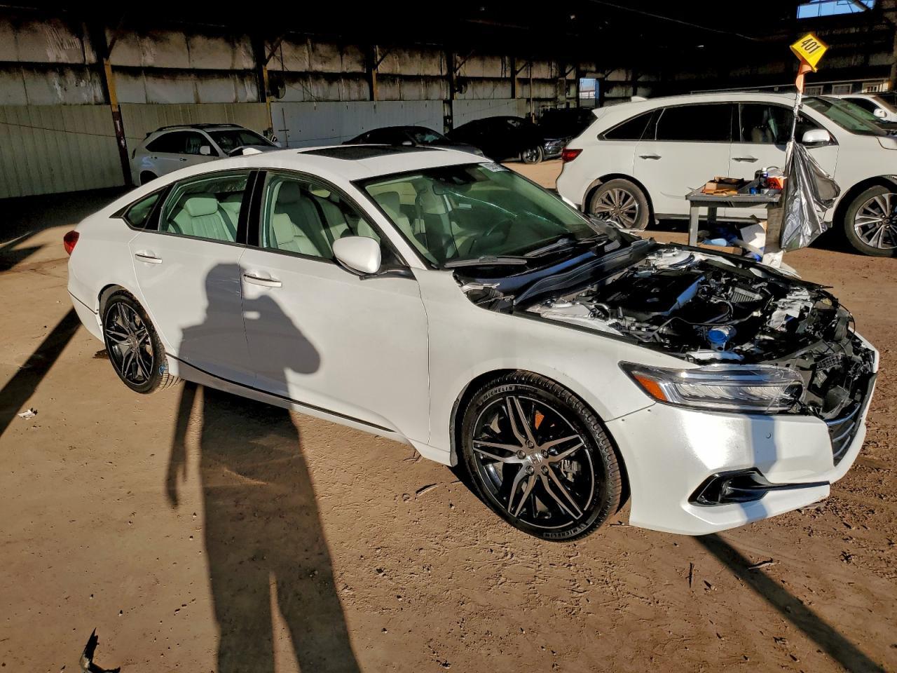 2022 Honda Accord Touring - Image 4