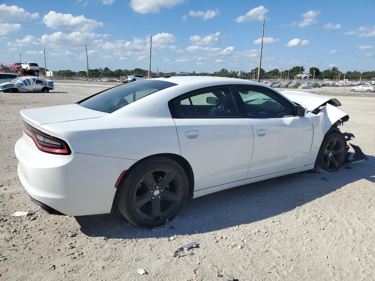 2021 Dodge Charger Sxt - Фото 3