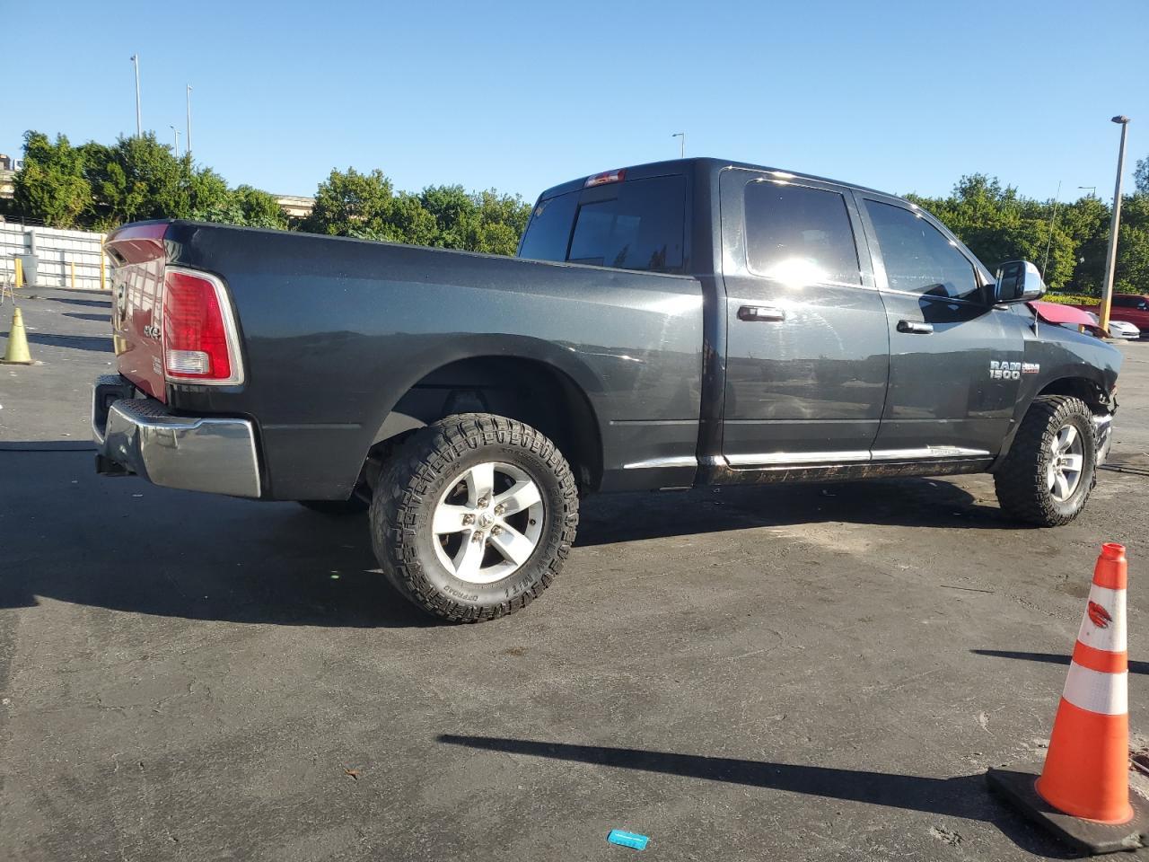 2016 Ram 1500 Longhorn - Image 3
