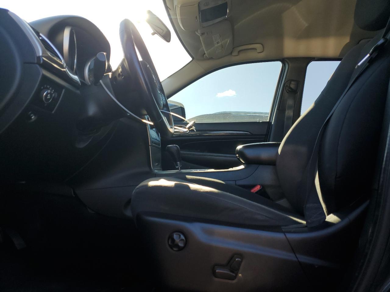 2011 Jeep Grand Cherokee Laredo - Image 7