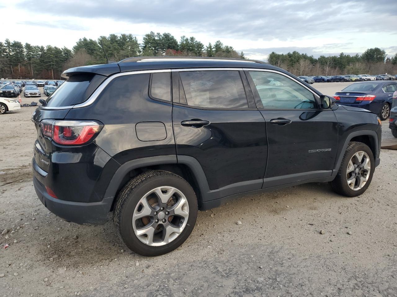 2018 Jeep Compass Limited - Image 3