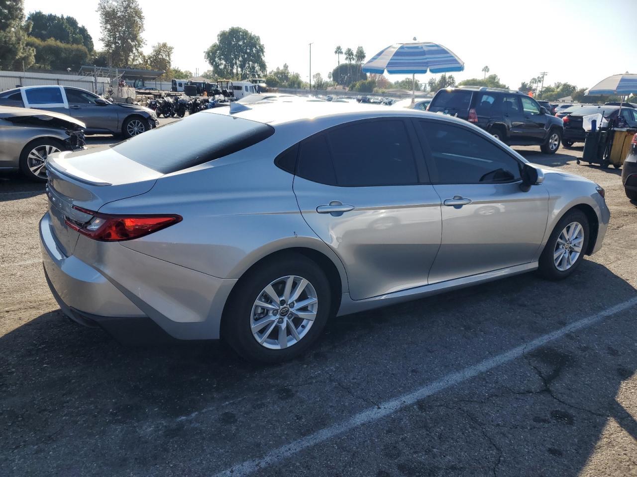 2025 Toyota Camry Xse - Фото 3