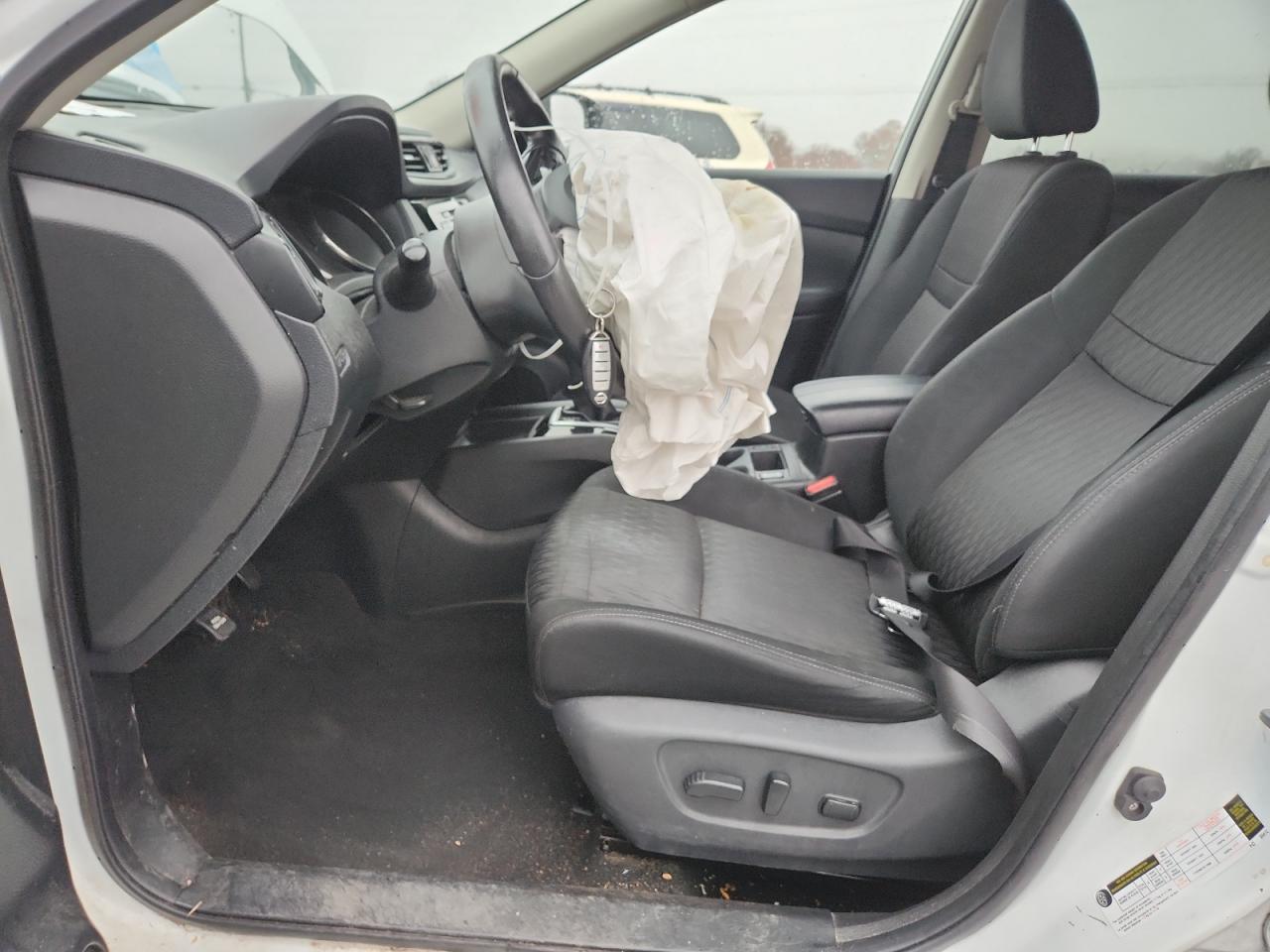 2019 Nissan Rogue S - Фото 7