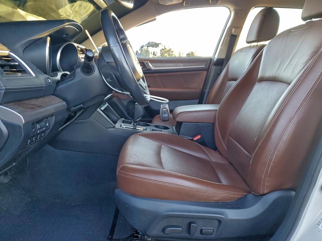 2018 Subaru Outback Touring - Image 7