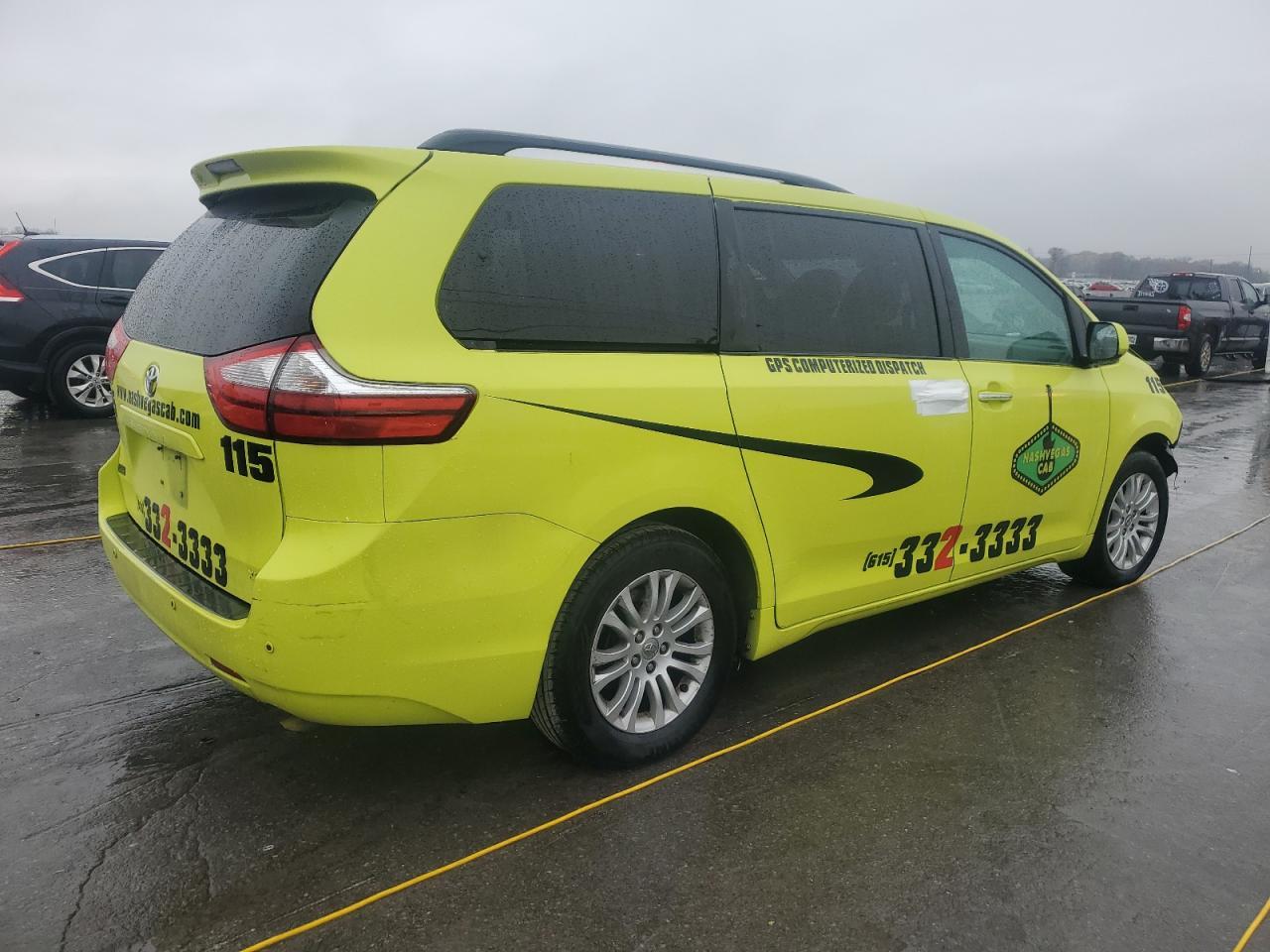 2016 Toyota Sienna Xle - Фото 3