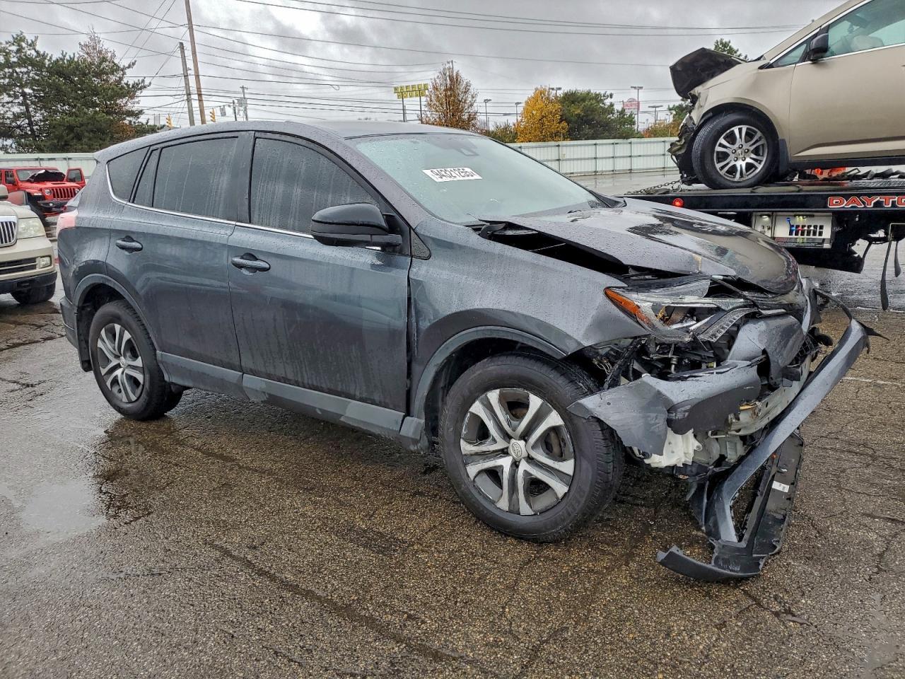 2018 Toyota Rav4 Le - Image 4