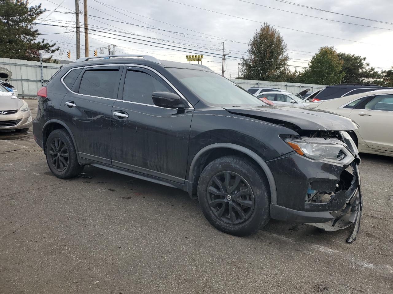 2017 Nissan Rogue S - Фото 4