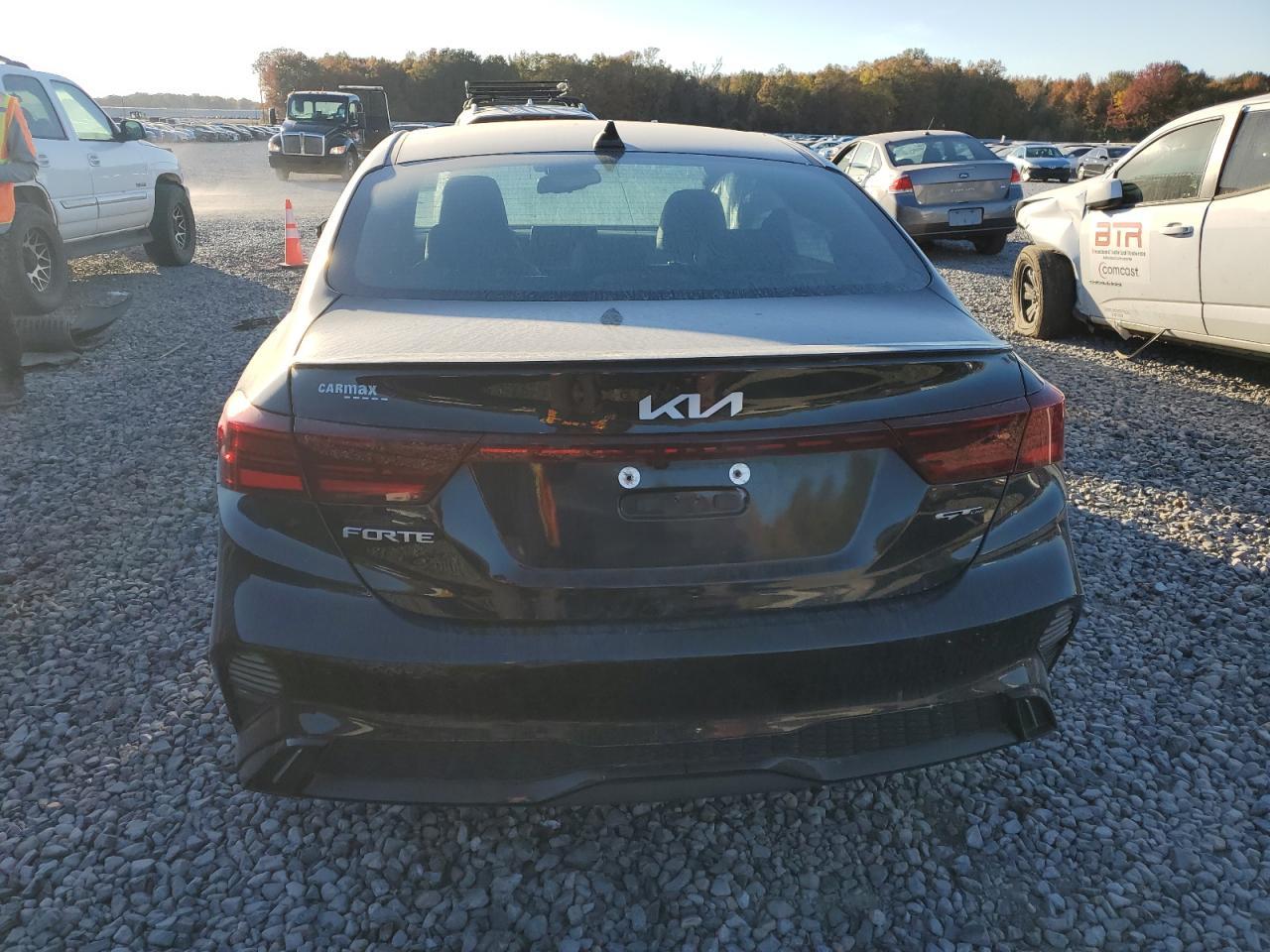 2022 Kia Forte Gt Line - Фото 6