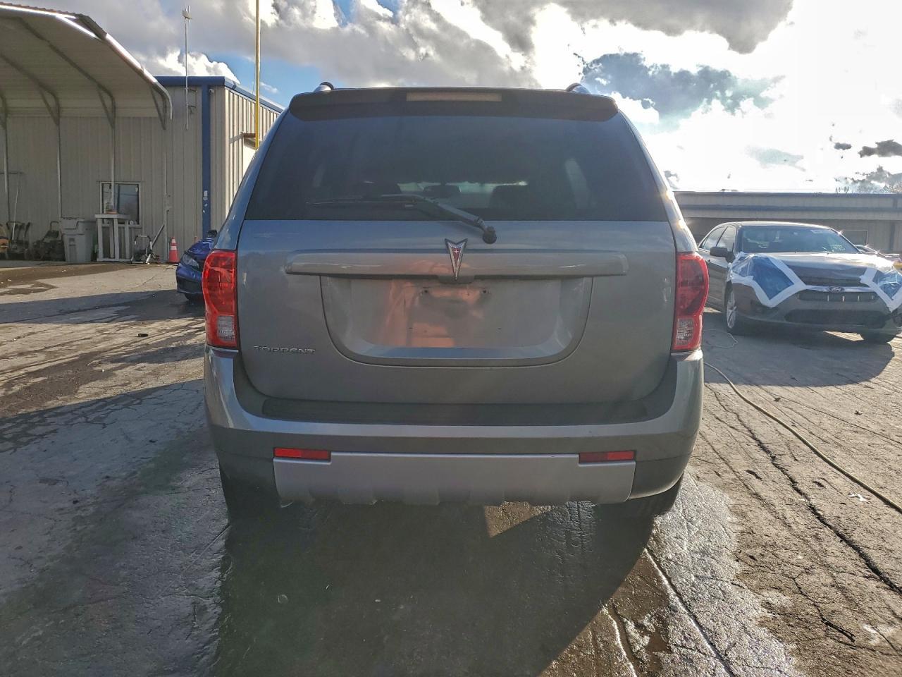 2006 Pontiac Torrent - Image 6