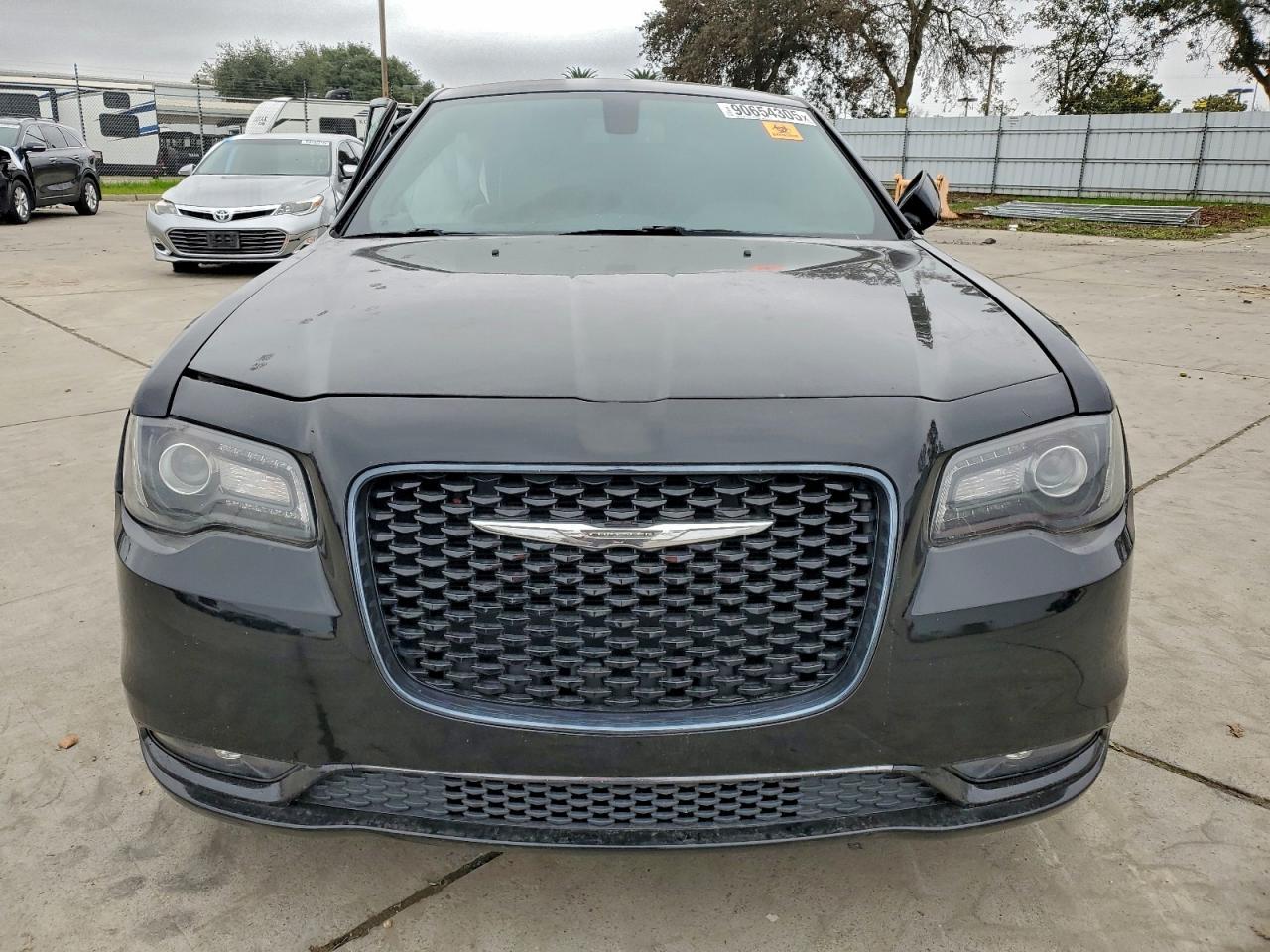 2019 Chrysler 300 S - Фото 5