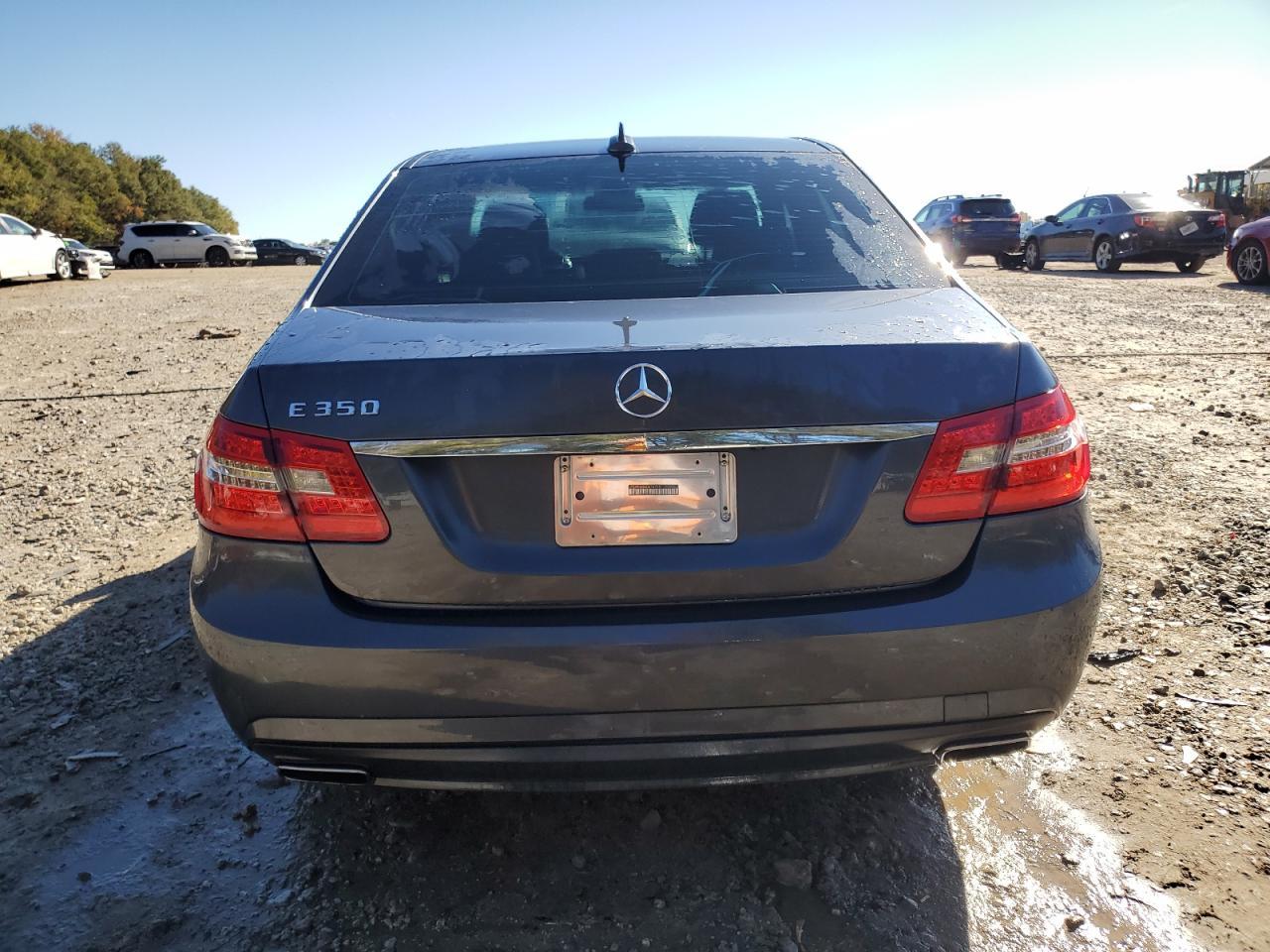 2013 Mercedes Benz E - Image 6