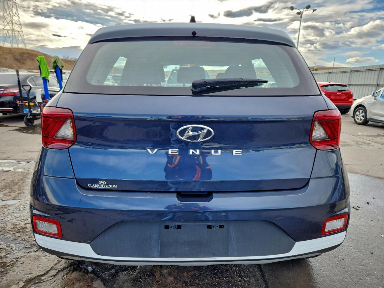 2022 Hyundai Venue Sel - Image 6