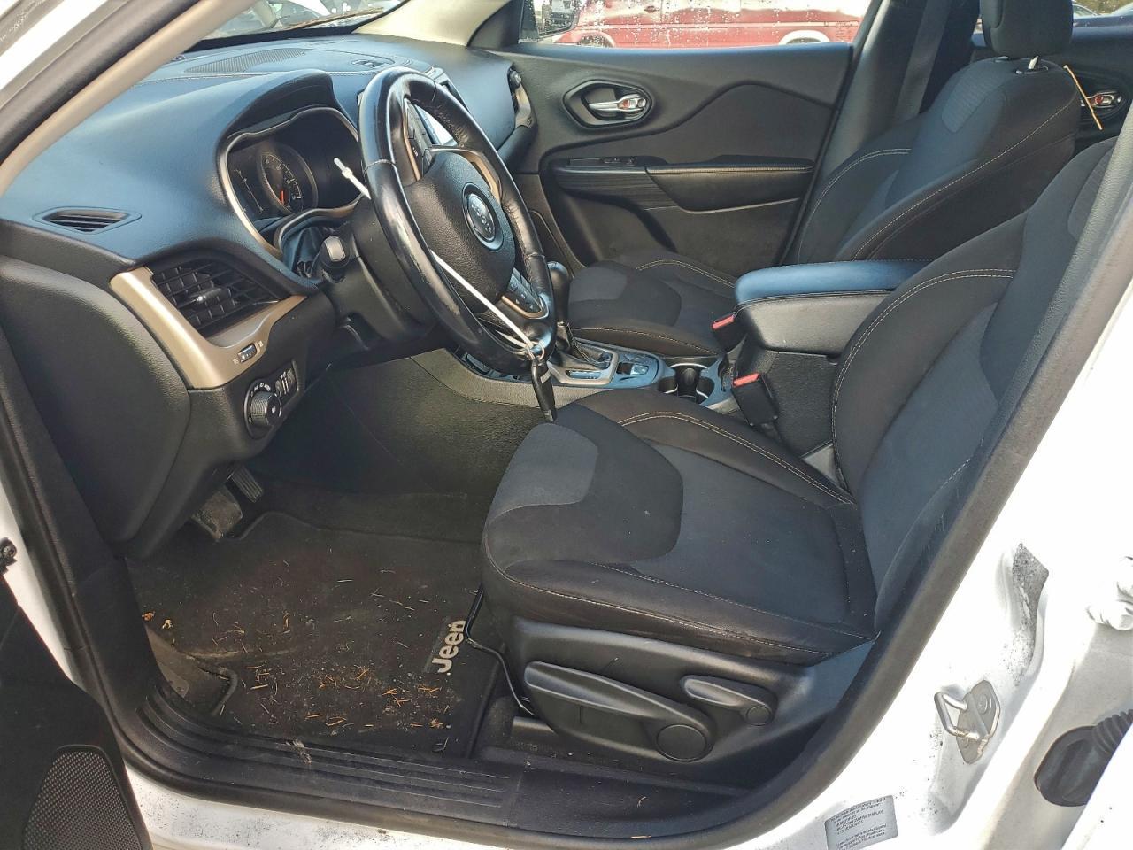 2015 Jeep Cherokee Latitude - Image 7