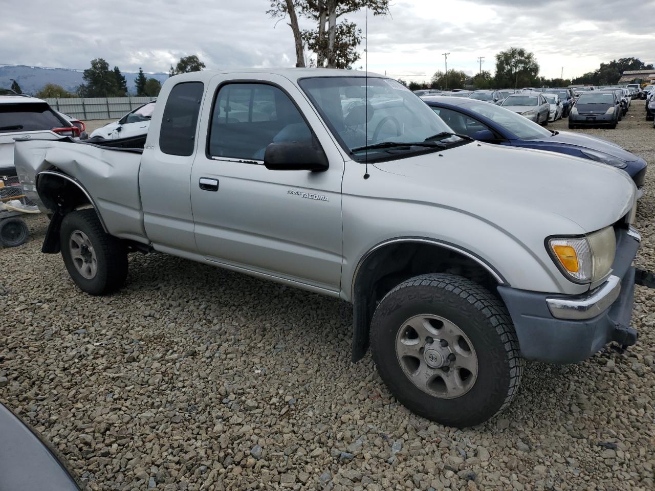 2000 Toyota Tacoma Xtracab Prerunner - Image 4