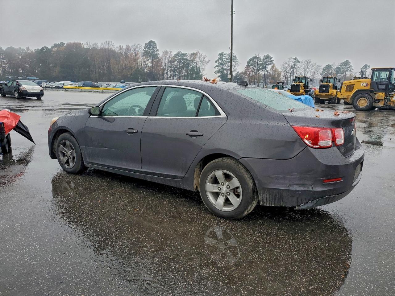 2013 Chevrolet Malibu Ls - Image 2