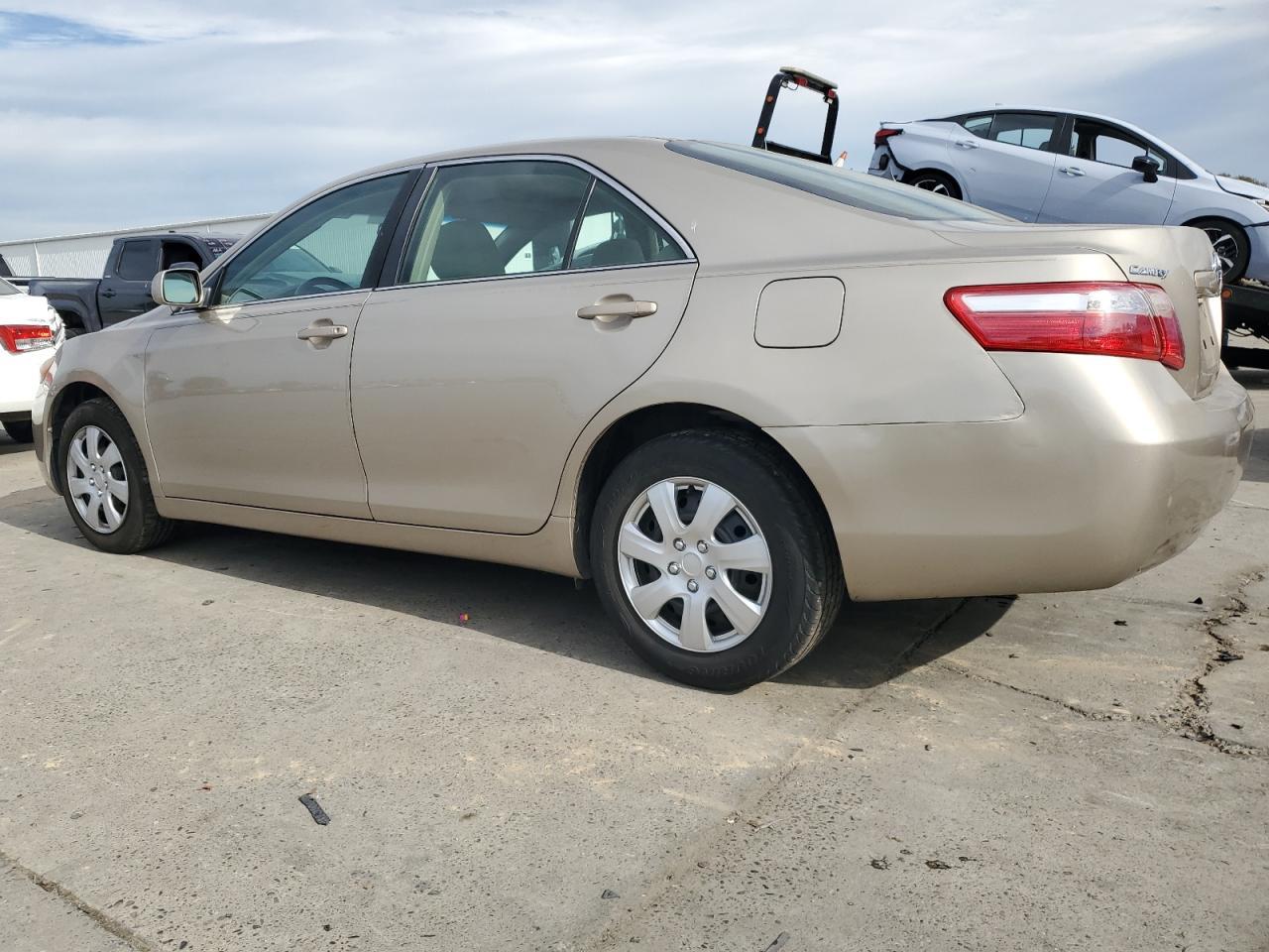 2007 Toyota Camry Ce - Фото 2