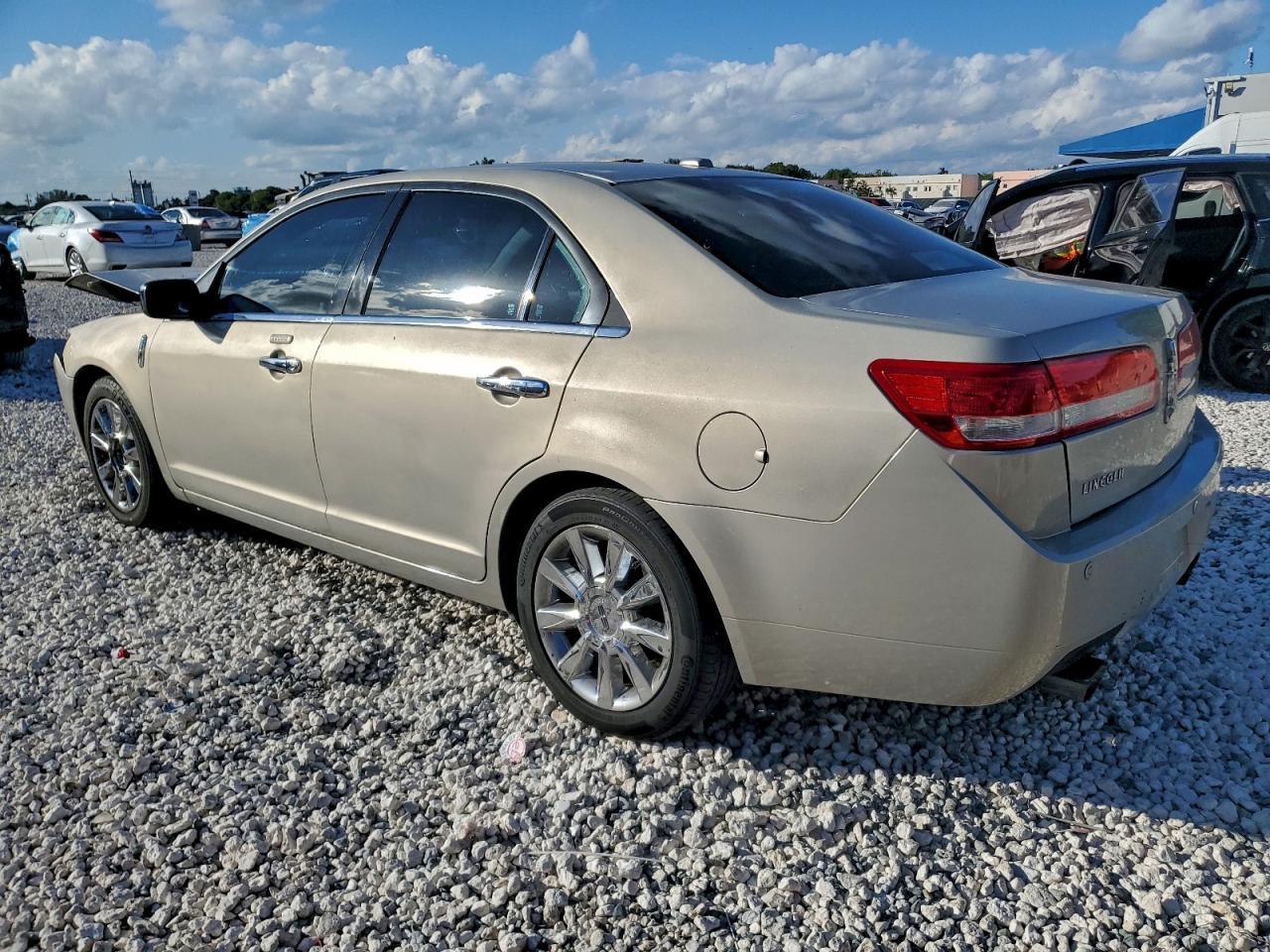 2010 Lincoln Mkz - Фото 2