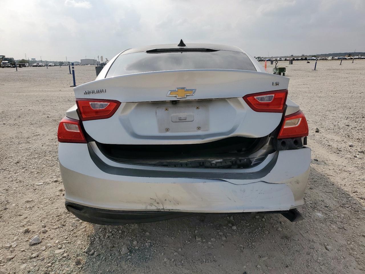 2016 Chevrolet Malibu Ls - Фото 6