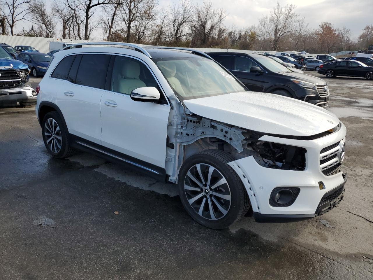 2023 Mercedes-Benz Glb 250 - Image 4