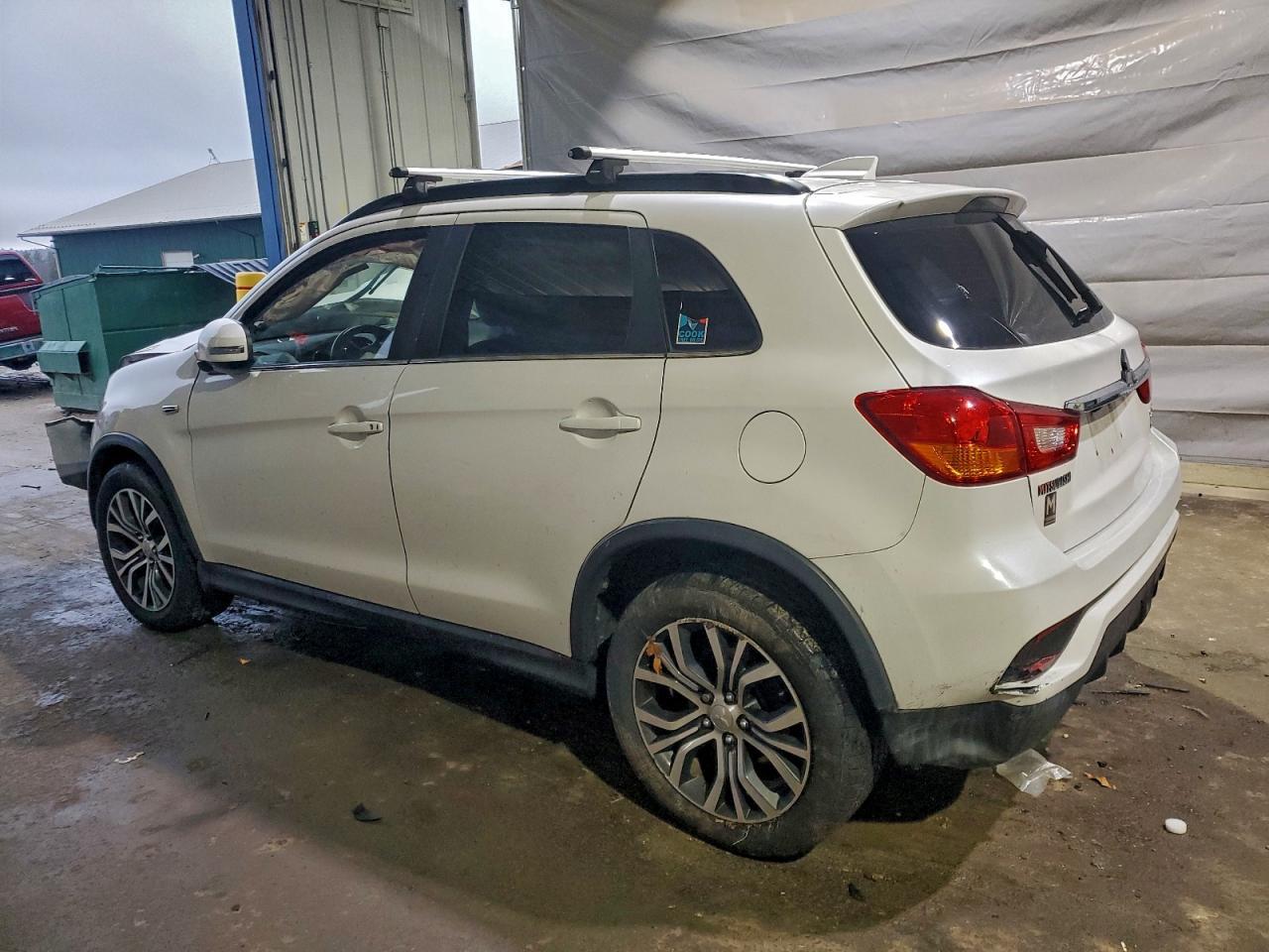 2018 Mitsubishi Outlander Sport Sel - Фото 2