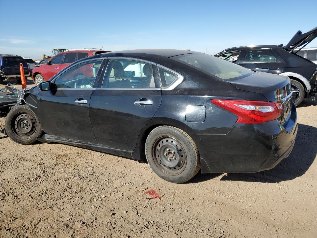 2016 Nissan Altima 2.5 - Фото 2