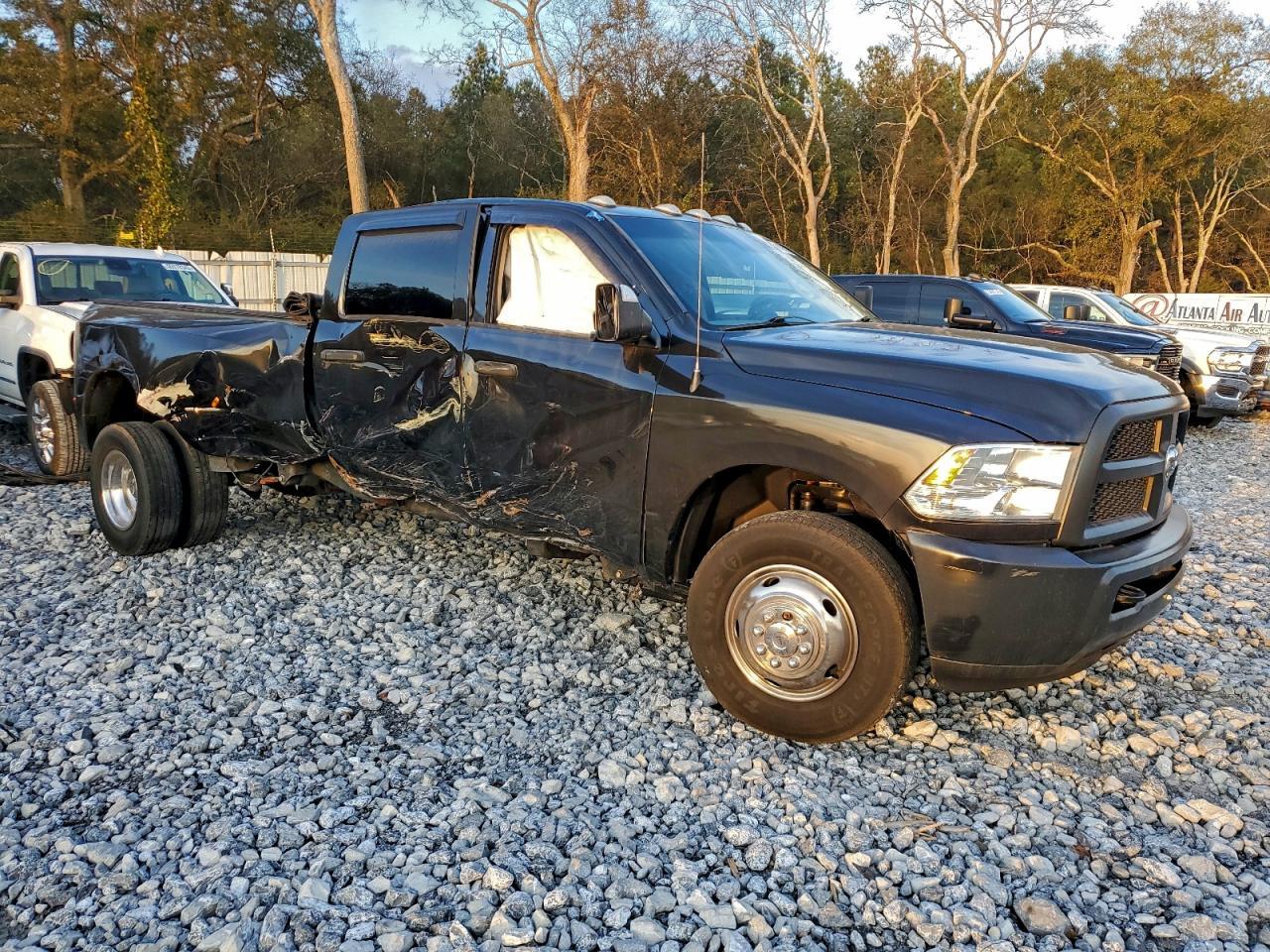 2018 Ram 3500 St - Image 4