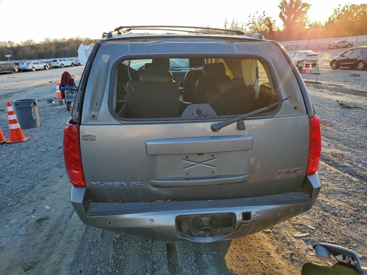 2007 GMC Yukon - Фото 6