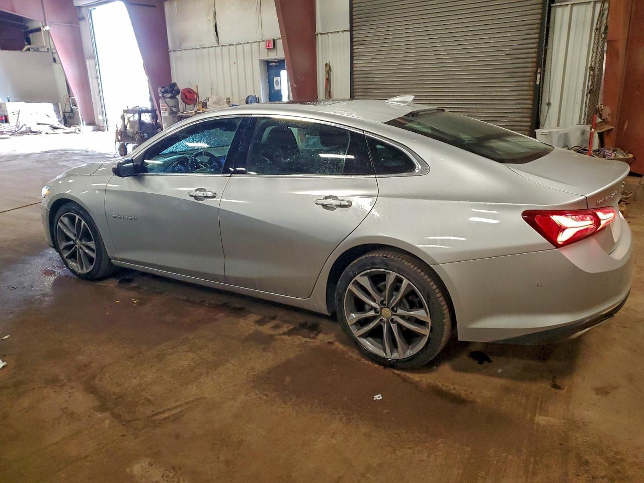 2020 Chevrolet Malibu Premier - Image 2