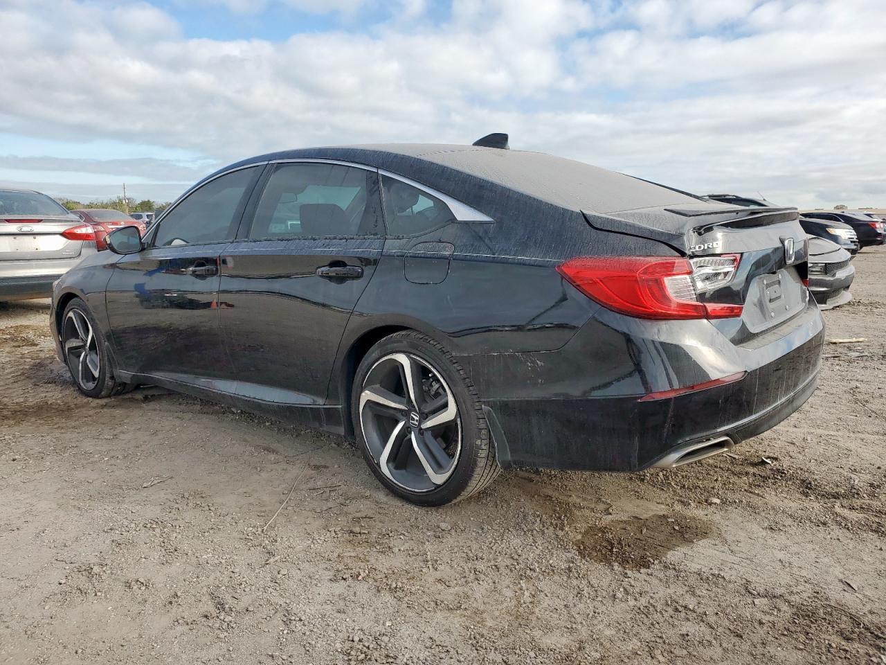 2022 Honda Accord Sport Se - Фото 2