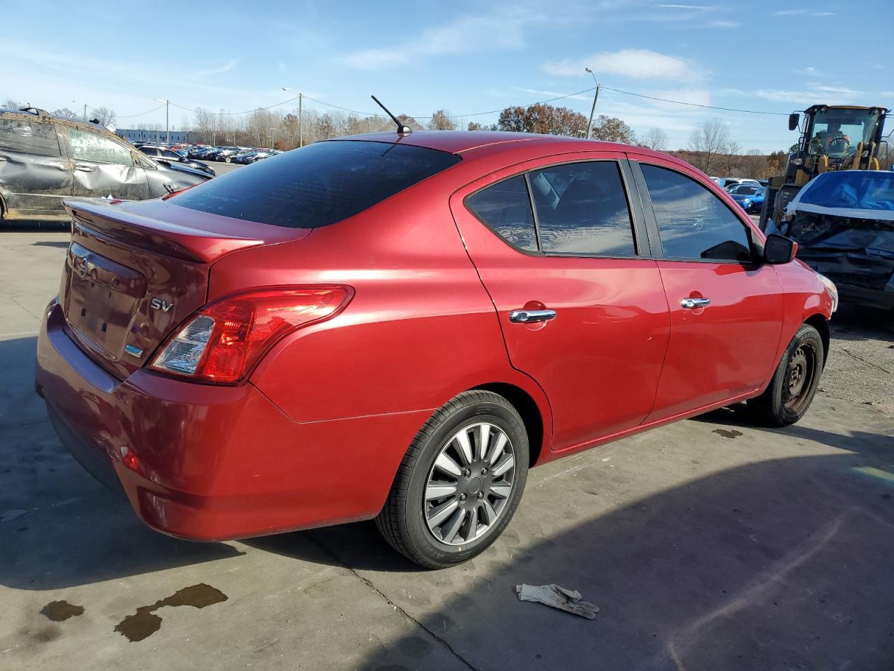 2015 Nissan Versa S - Фото 3