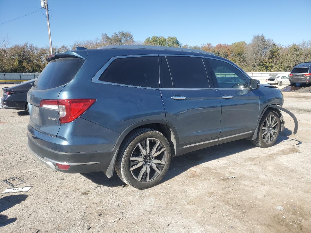2019 Honda Pilot Touring - Image 3