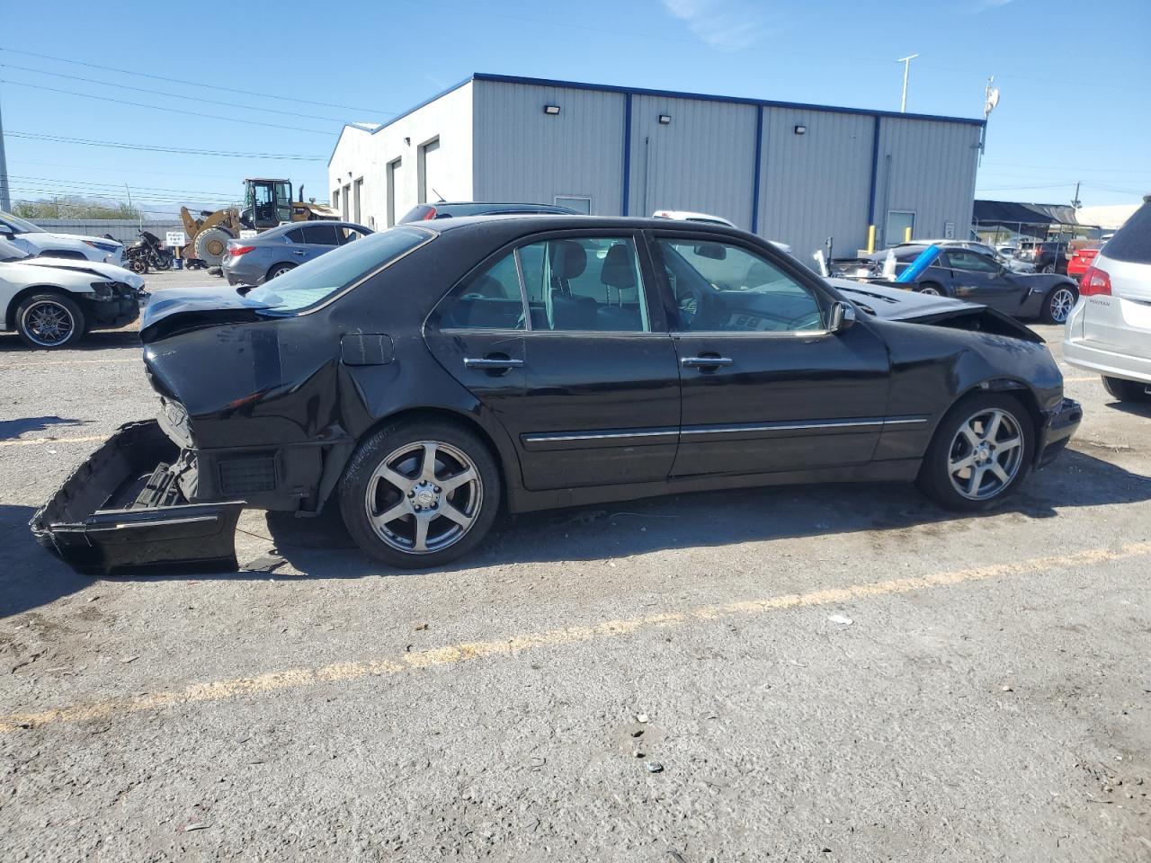2001 Mercedes-Benz E 320 - Фото 3