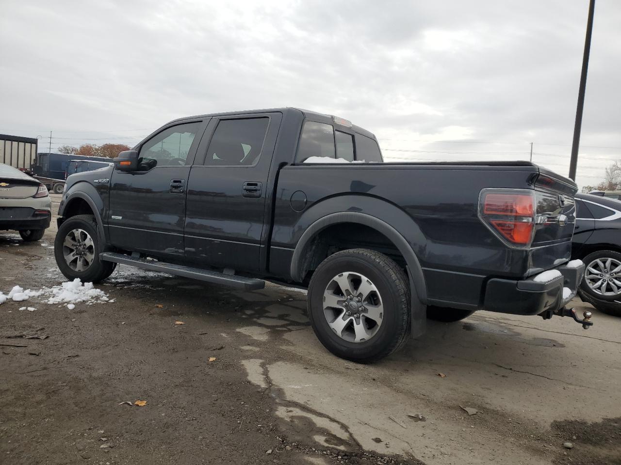 2014 Ford F150 Supercrew - Фото 2