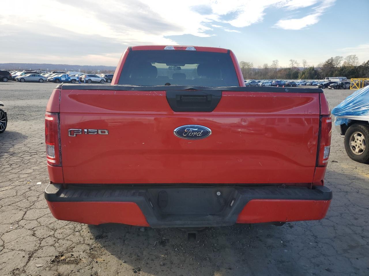 2017 Ford F150 Super Cab - Фото 6